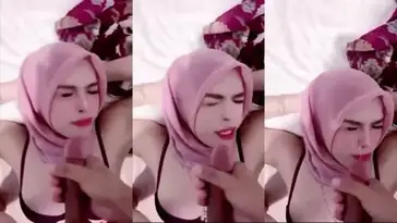 Jilbab Diyana Sakura Crot di Muka Mulut Penuh Sperma Panas